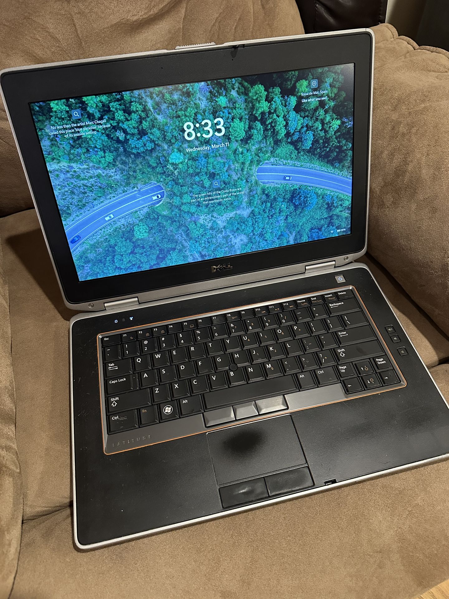 14” Dell i7 Laptop *Good Battery *Windows 11 Pro installed