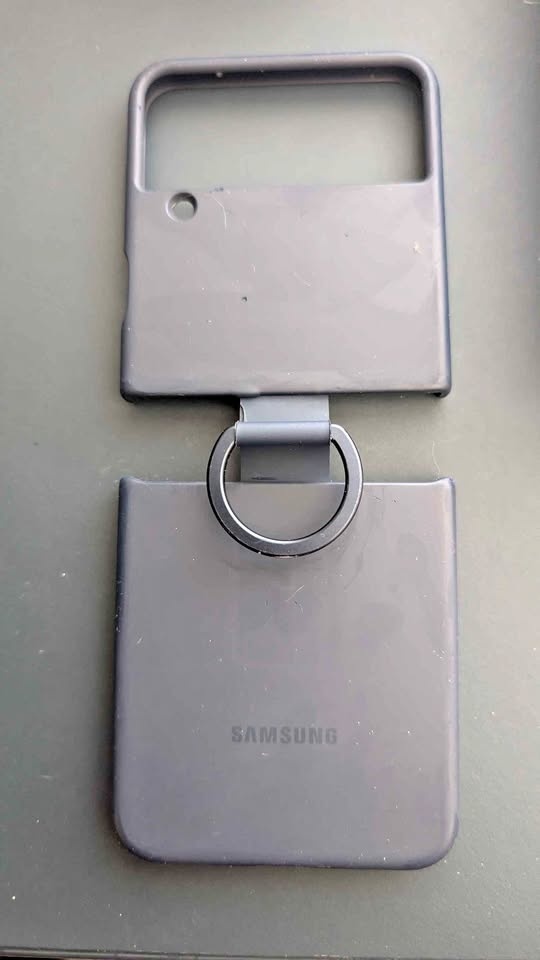 Samsung Galaxy Flip4 Case & Screen Protectors
