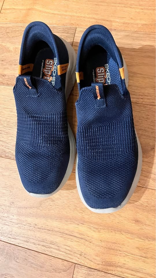 Skechers Kid Shoe Slip Ins - photo 2