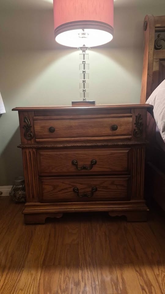 Queen Solid Oak Bedroom Set - Headboard, Footboard, Bedframe, 2 - photo 4
