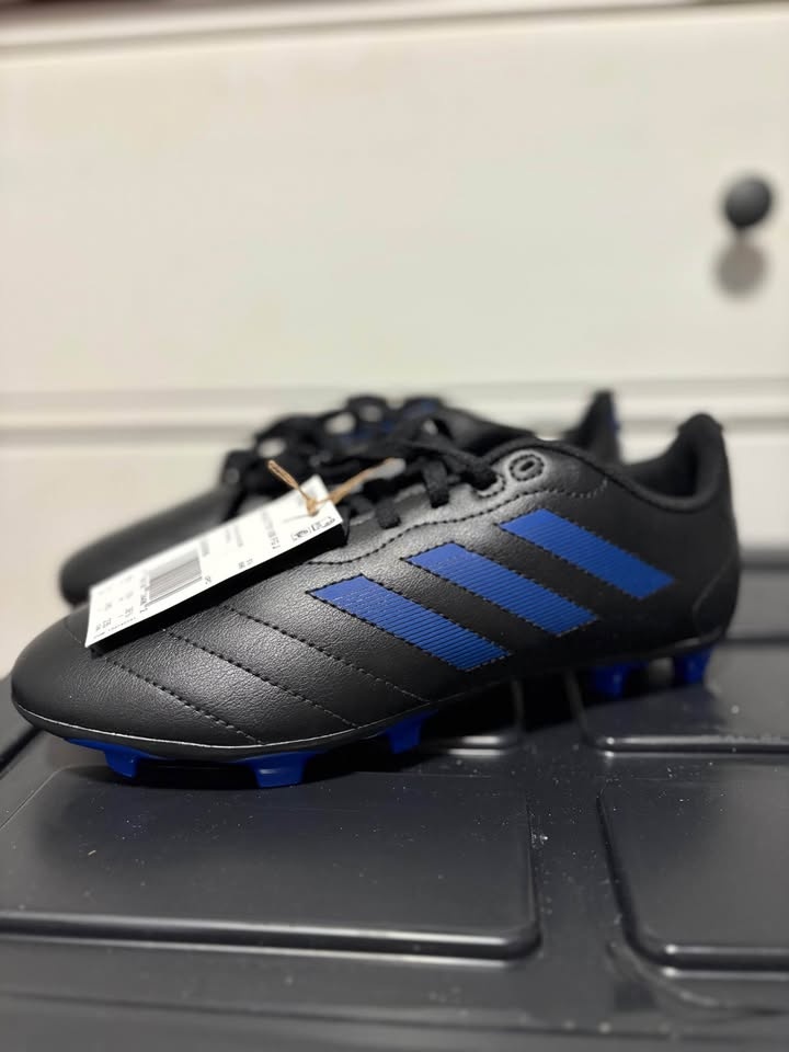 Adidas Soccer Cleats - Size 6Y - photo 2