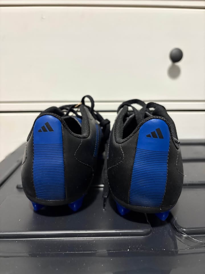 Adidas Soccer Cleats - Size 6Y - photo 4