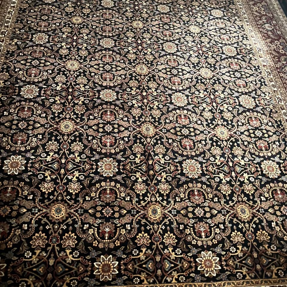 Handmade Turkish Wool Rug (Large 14' x 10') - photo 3
