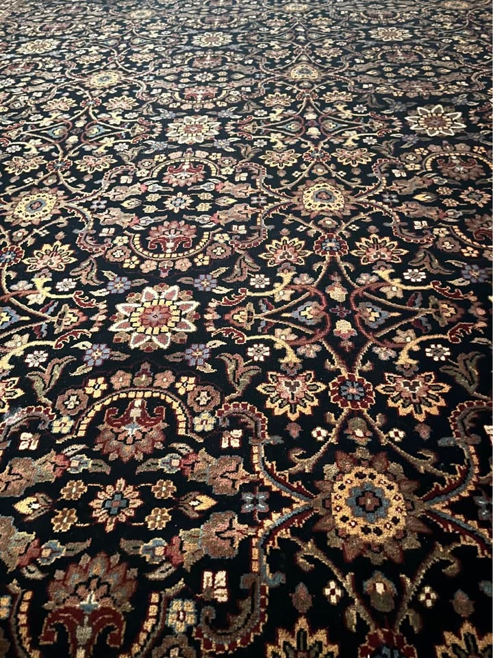 Handmade Turkish Wool Rug (Large 14' x 10') - photo 4