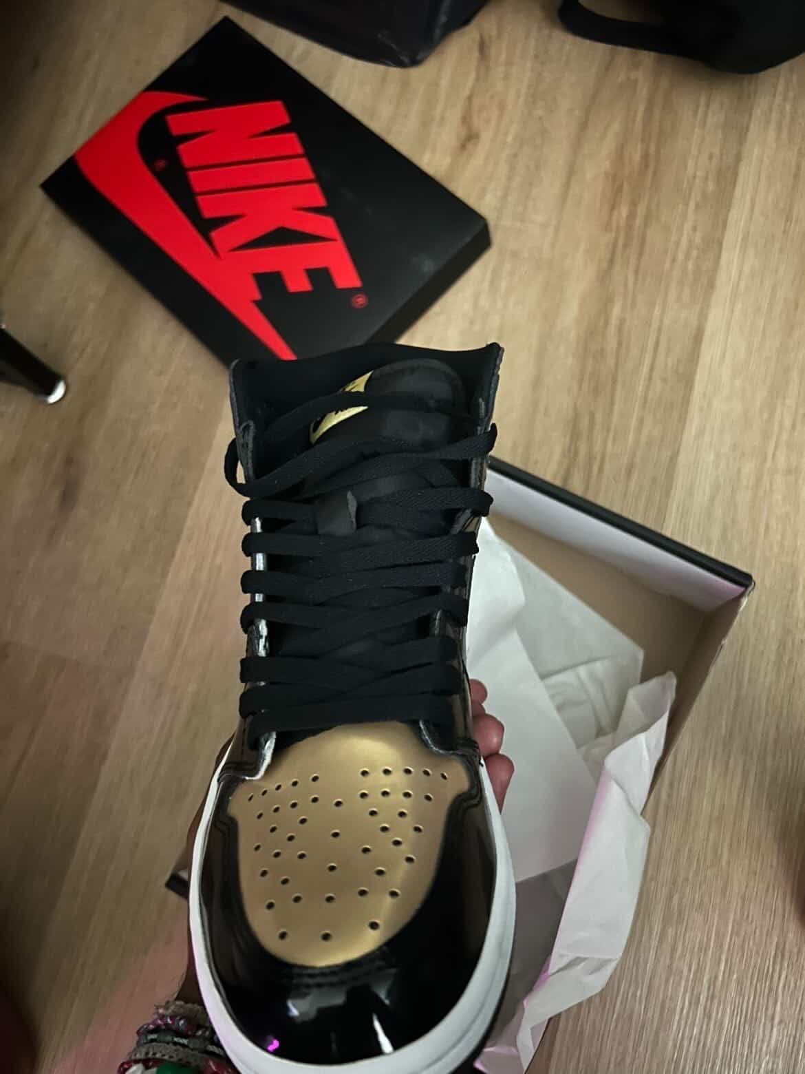 Nike Air Jordan 1 Retro High OG NRG Gold Black White Mens 8.5 - photo 4
