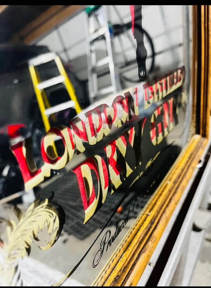 BEEFEATER LONDON DISTILLED DRY GIN vintage mirror sign - photo 3