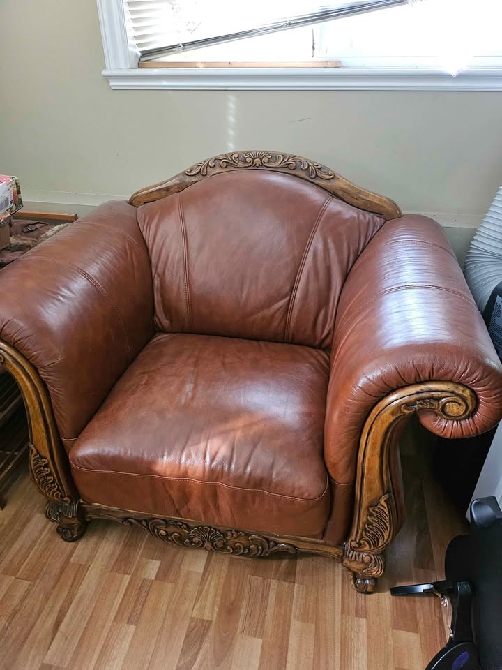 High Quality Leather Sofa Set - photo 3