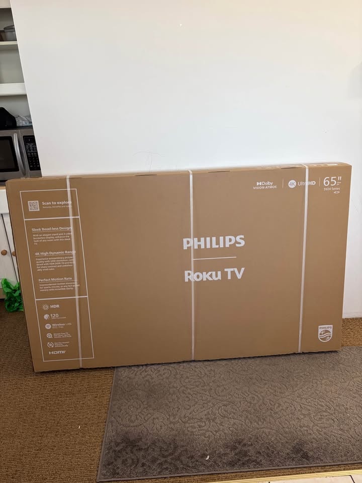 Philips 65" 4K HDR Roku Smart TV - Brand New - photo 2