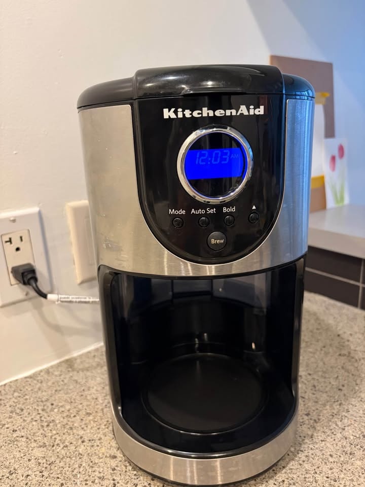KitchenAid Coffee Maker – 12-Cups - photo 3