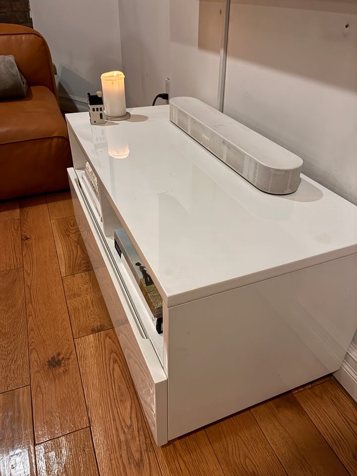 CB2 White High-Gloss Media Console TV Stand - photo 4