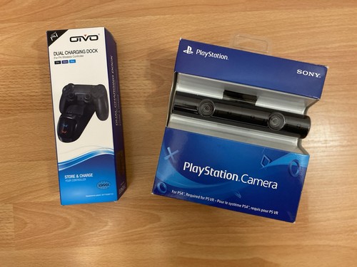 PS4 Camera & Oivo Dual Charging Dock Bundle