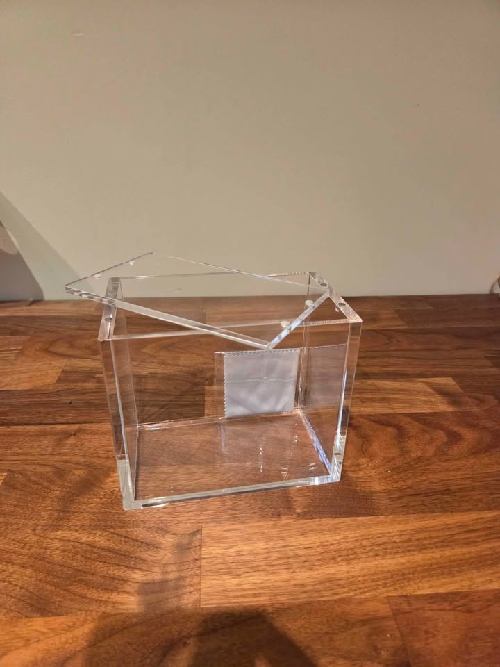 Pokemon Booster Box Acrylic Case w/ Magnetic Lid - photo 2