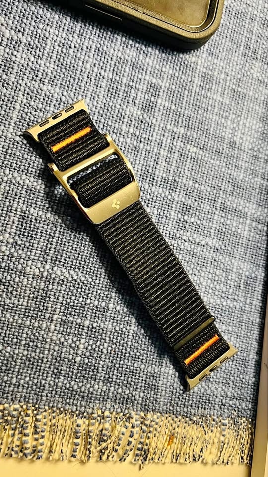 Apple Watch Spigen Strap