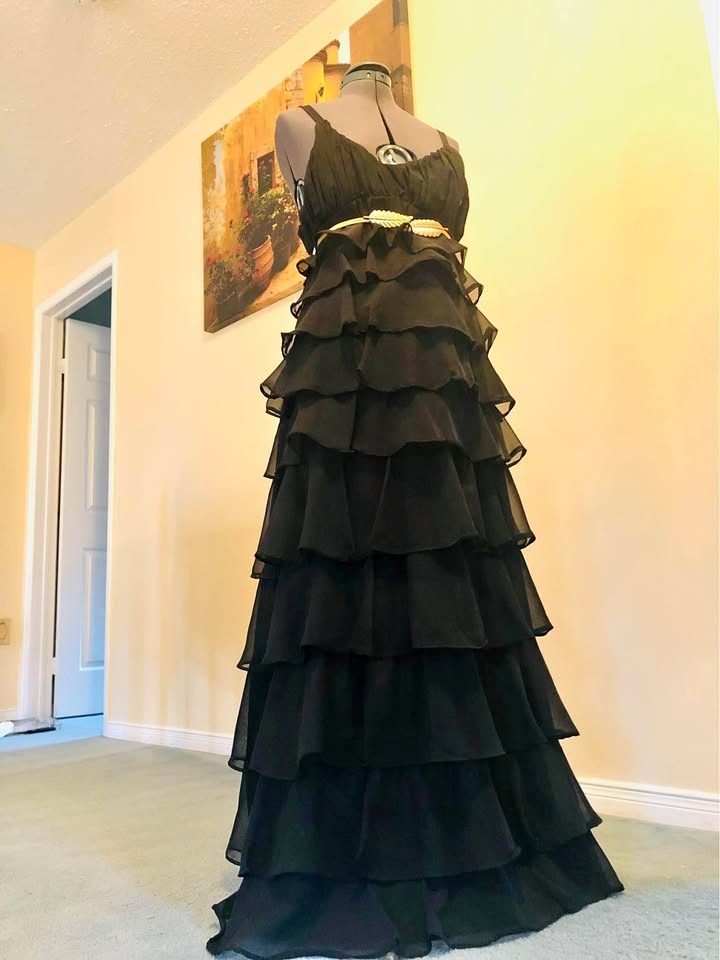 Almost new black long dress, Size S