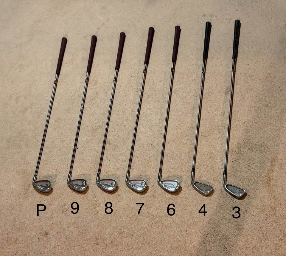 Complete Right-Handed Golf Set w/ Stand Bag – Driver, Woods, Iro - photo 2