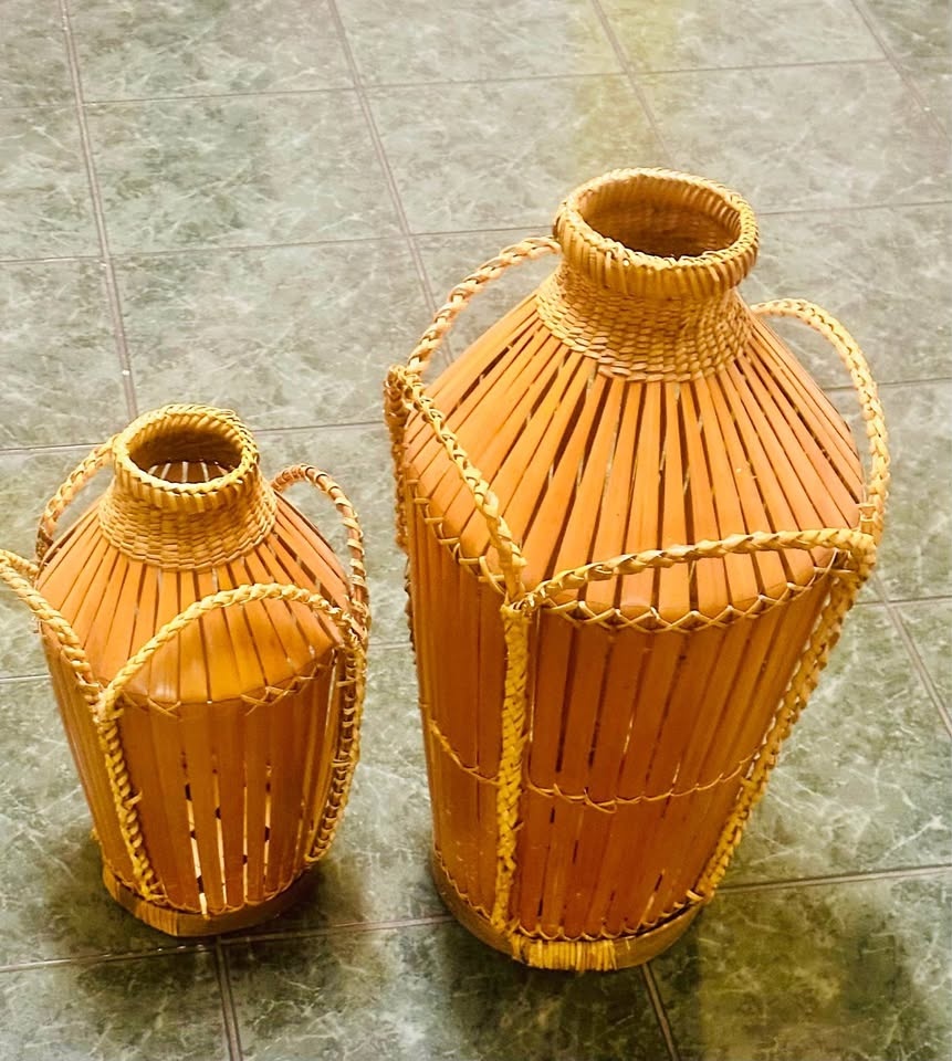 Set of 2 Bamboo Decorative Pieces