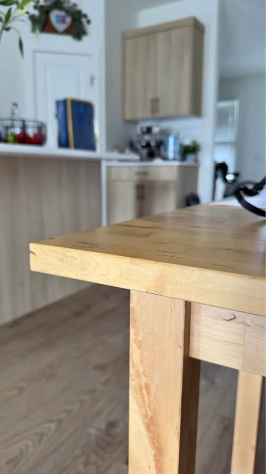Dining Table for 6 Persons
