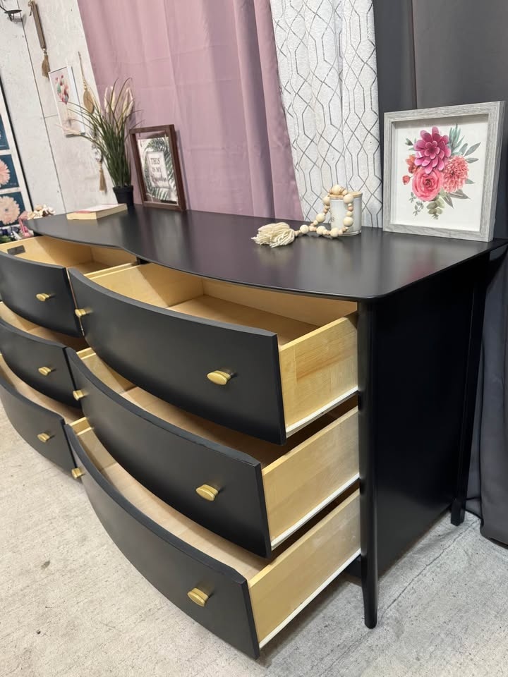 Solid wood dresser for sale in excellent condition- refinished - photo 2