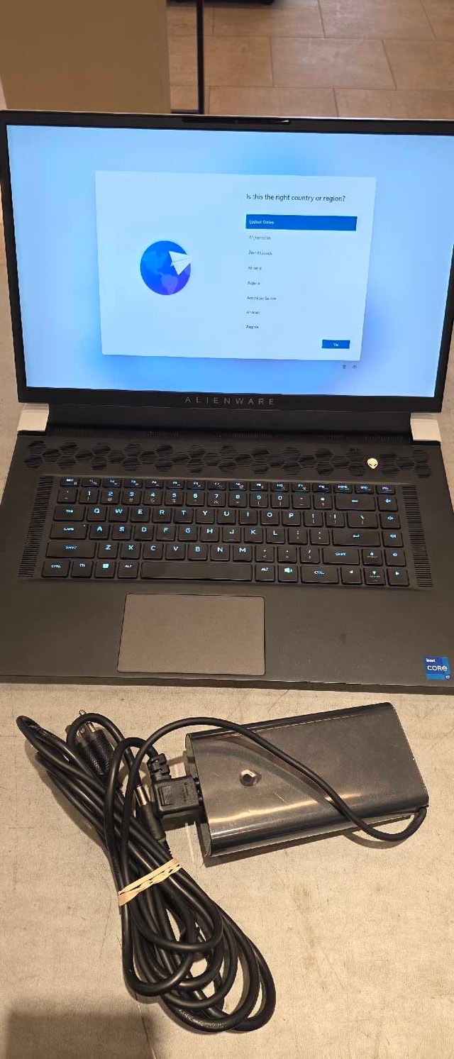 Alienware x17 R1 Laptop i7 RTX3070 32GB RAM