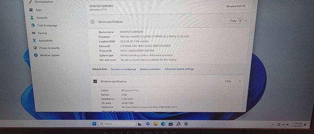 Alienware x17 R1 Laptop i7 RTX3070 32GB RAM - photo 5