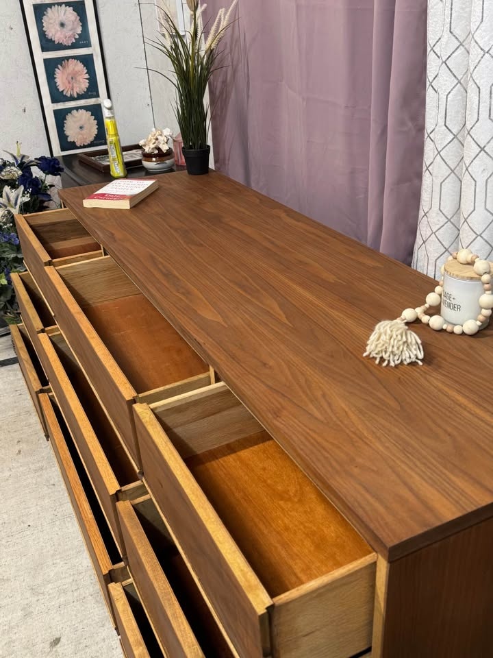 Mid Century Modern Walnut Dresser / Credenza – Solid Wood - photo 3