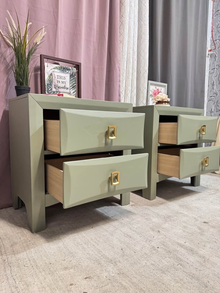 Matching nightstands for sale - refinished - photo 2