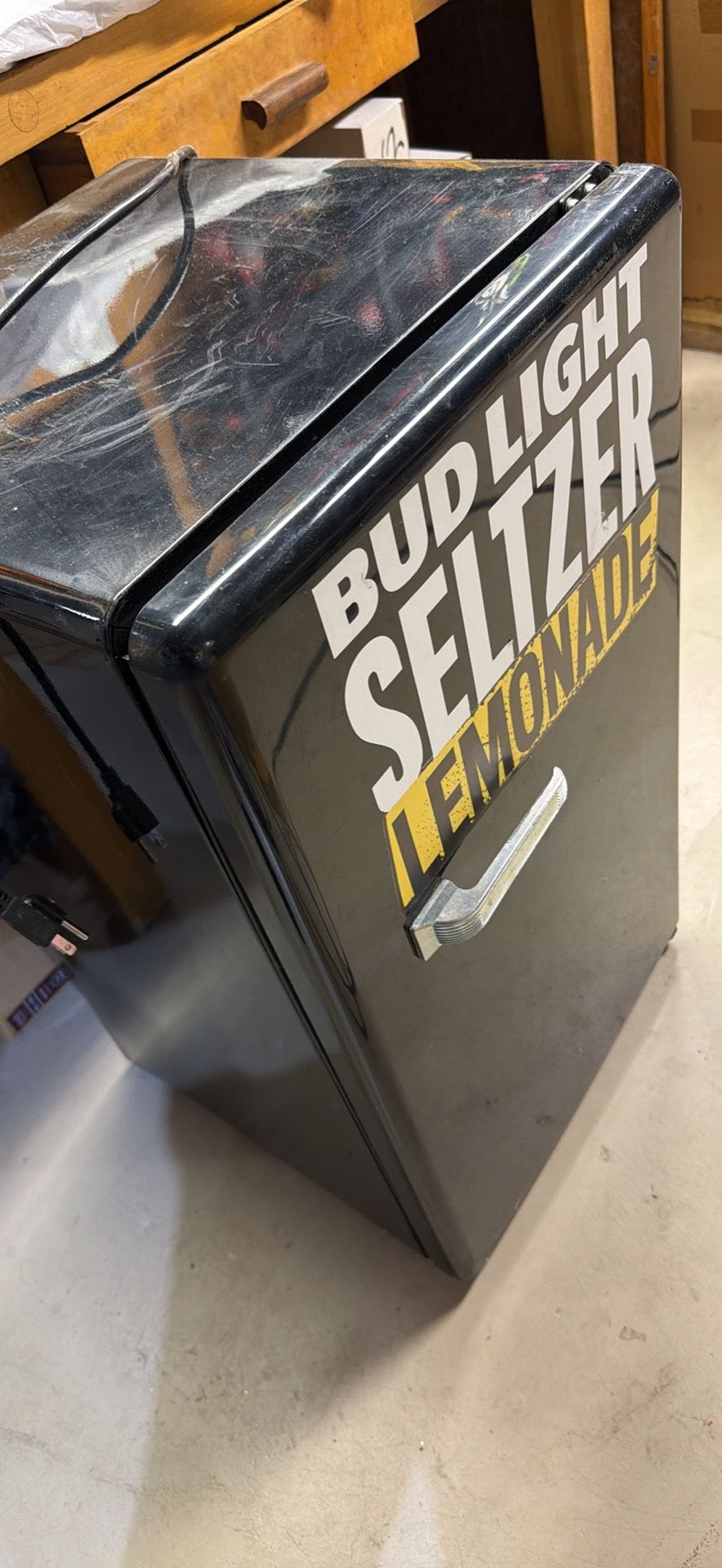 Bud Light Seltzer Mini Fridge