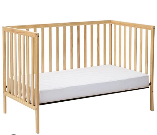 Brand New Concord 4-in-1 Baby Crib Cot Bed Model 375 - photo 2