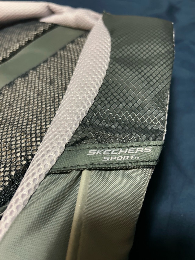 Brand New Skechers Sport Hiking Hydration Backpack - photo 4