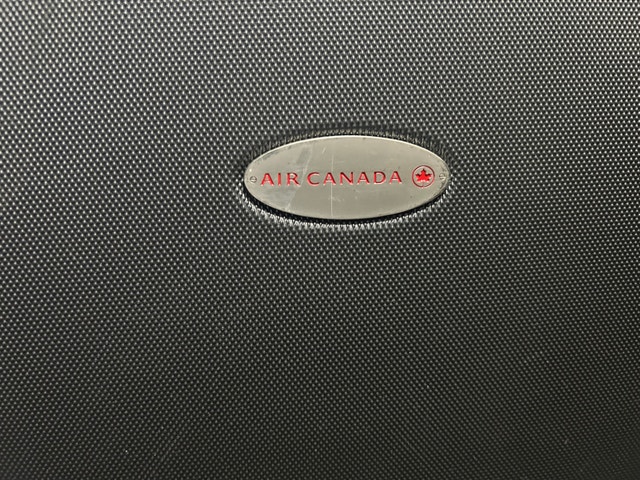Air Canada Hard Shell Spinner Wheels Check-in Luggage - photo 4