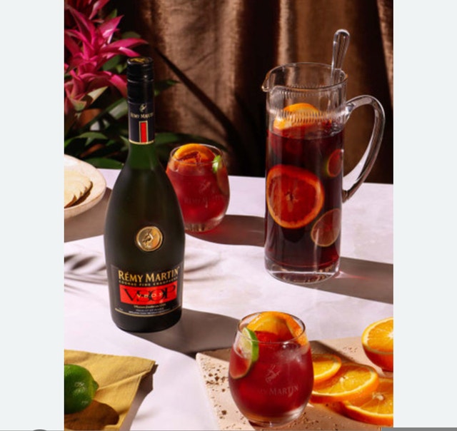 Brand New St-Remy Sangria Pitcher - photo 5