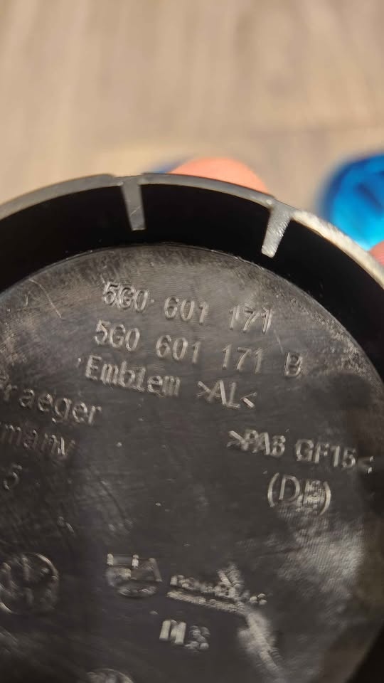Volkswagen Center Caps - photo 5