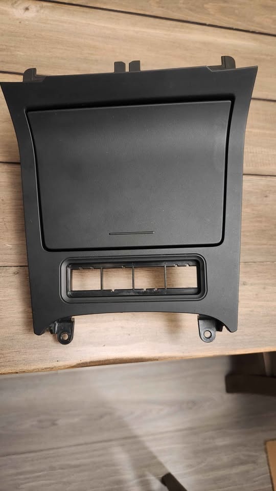 Volkswagen MK5 MK6 Center Console Cubby - photo 2