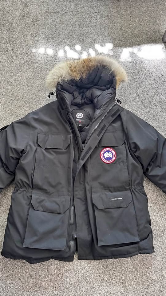 Canada Goose Expedition Parka – Black – Size 2XL