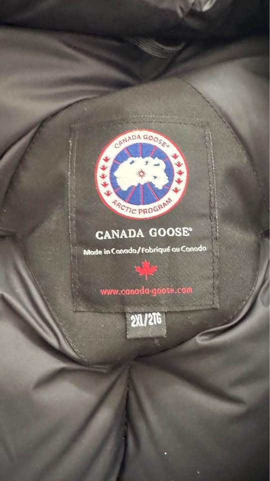 Canada Goose Expedition Parka – Black – Size 2XL - photo 3