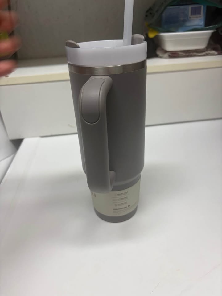 Stanley Quencher H2.0 30oz Tumbler - Charcoal/Ash Grey - photo 2