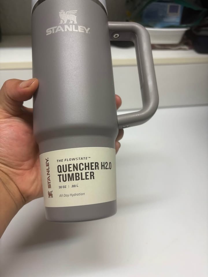 Stanley Quencher H2.0 30oz Tumbler - Charcoal/Ash Grey - photo 4