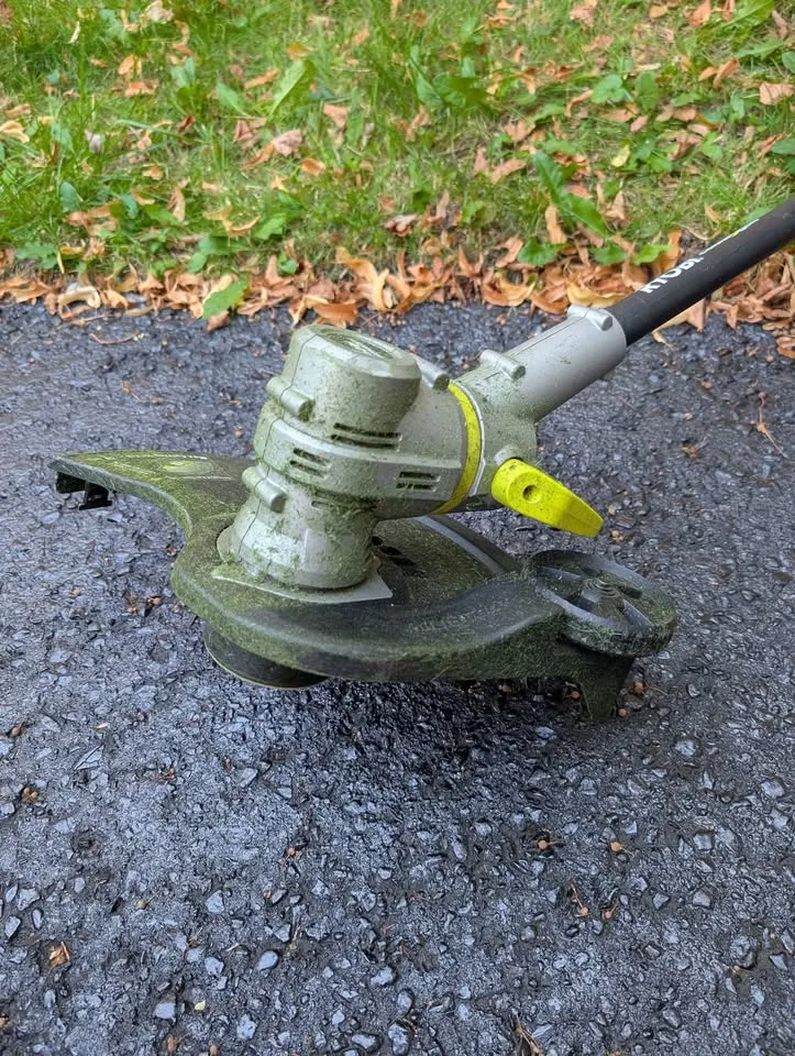 Ryobi 40v Trimmer/ Edger (battery and charger not included) image indicator(5)