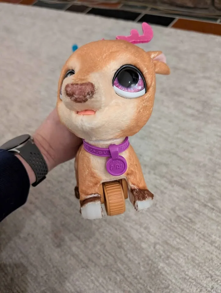 furReal Walkalots Big Wags Deer Plush Interactive Toy image indicator(2)