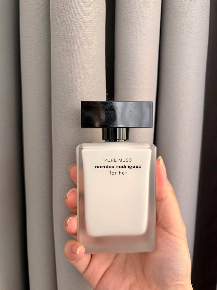 Narciso Rodriguez Pure Musc for her perfume