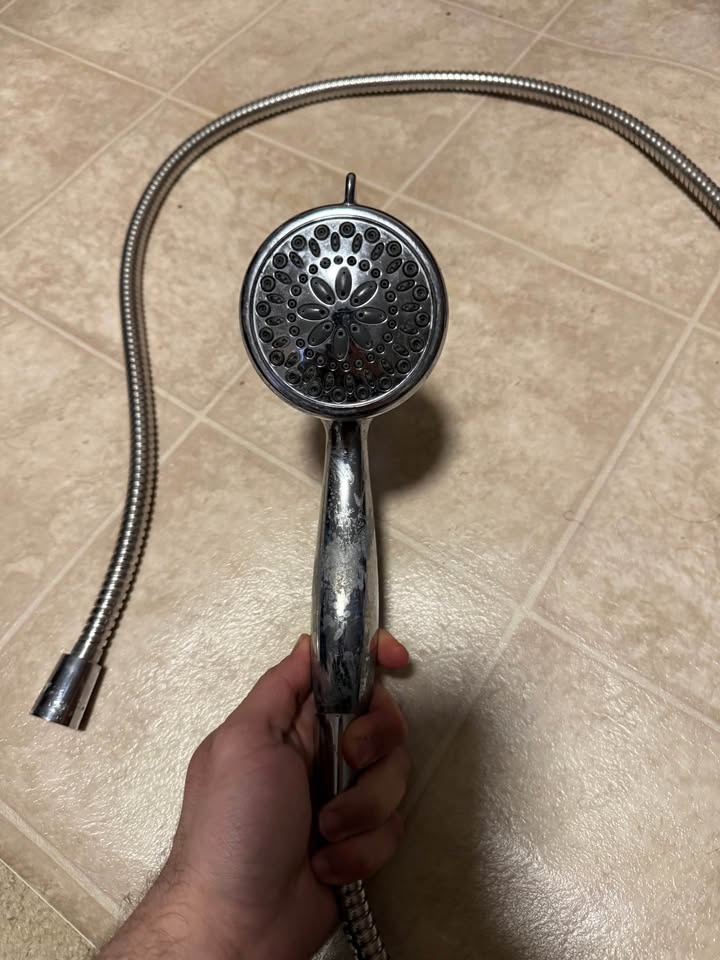 Shower head with hose - photo 2
