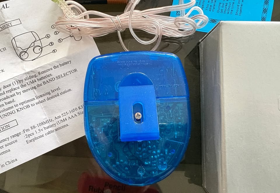 Portable Intel AM/FM Radio with Earphones. BNIB, Tested. - photo 3