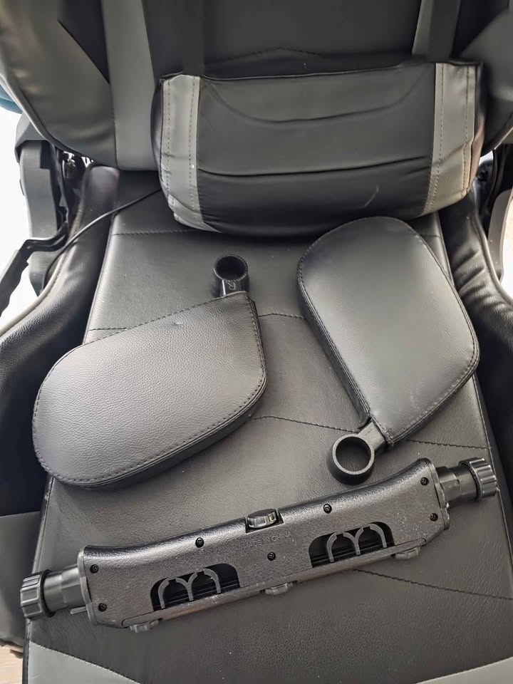Adjustable Head Support for car seat - photo 2