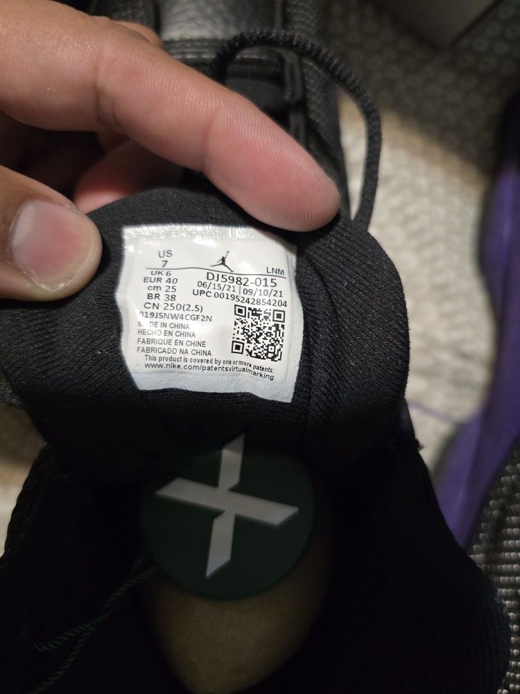 Jordan 13 Retro Court Purple Size 7 - photo 3