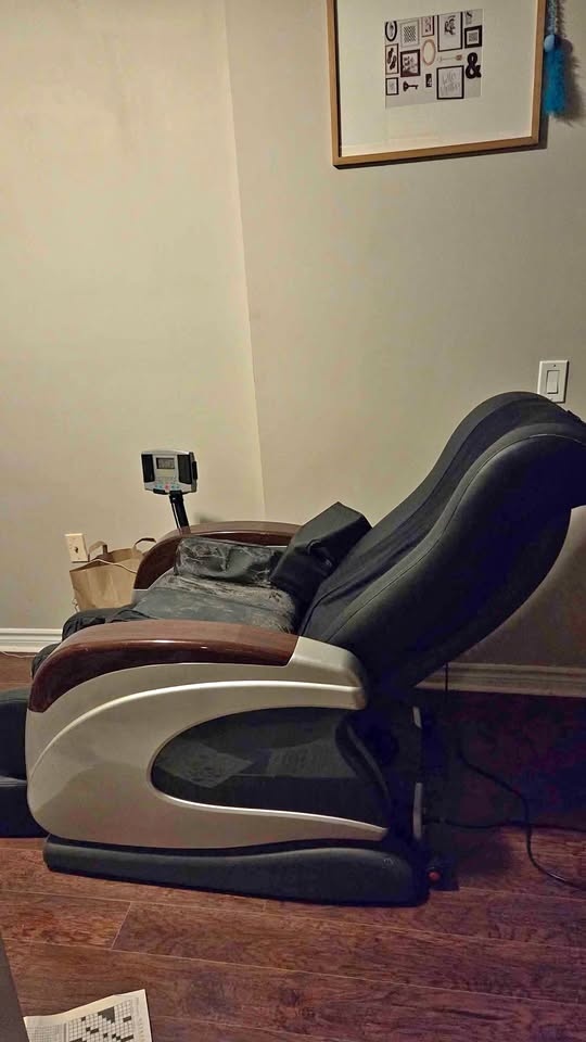 Full body Massage chair