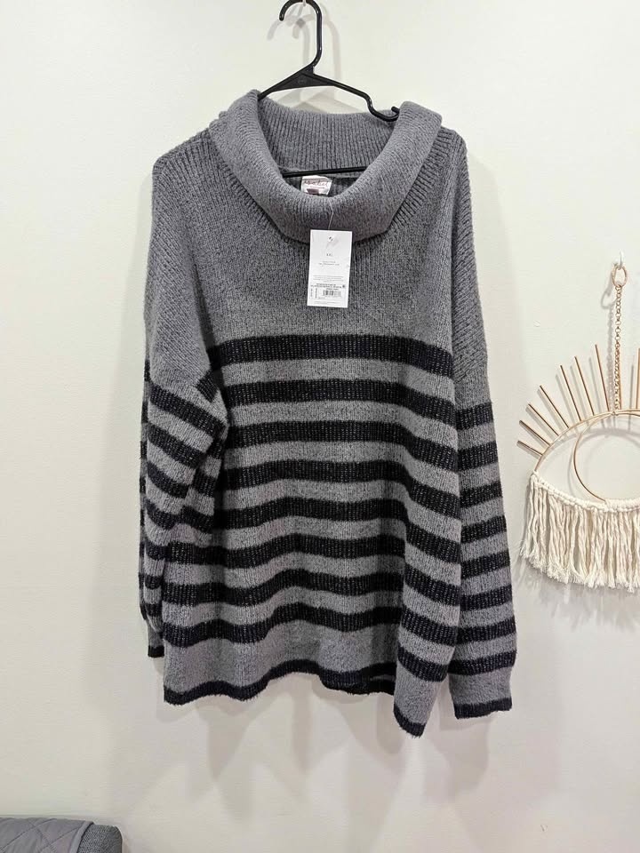 BNWT Isabel and Ingrid Plus Size Cowl Neck Sweater Women's XXL