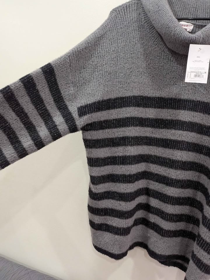 BNWT Isabel and Ingrid Plus Size Cowl Neck Sweater Women's XXL - photo 4