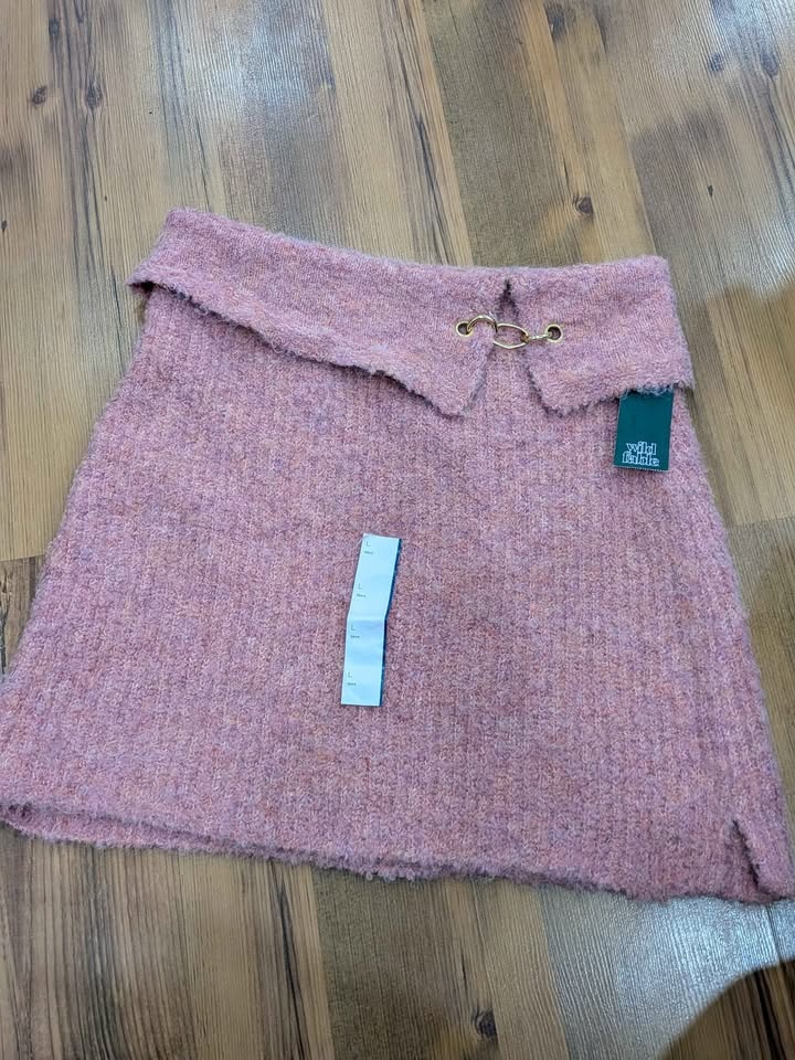 BNWT Boucle Mini Skirt with Golden Clasp - Women's Size Large - photo 5