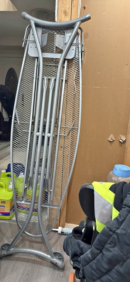 Foldable metal ironing board