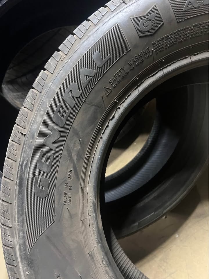 215/65/16 Used Single Tire for Altima - Lots of Tread - photo 5